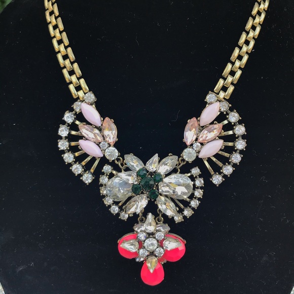 🆕 STUNNING STATEMENT NECKLACE - Picture 2 of 3